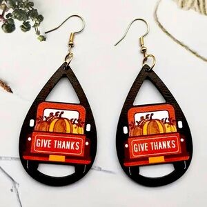 NWT Vintage Style Give Thanks Earrings Autumn Themed Drop & Dangle Wood Boutique